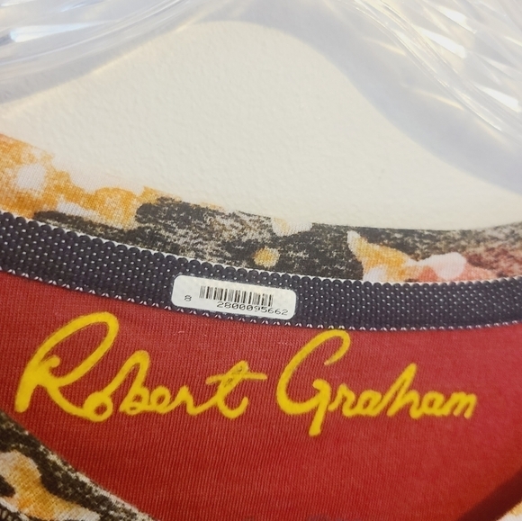 Robert Graham Men's Puzzle Print Camo Short Sleeve V-Neck T-Shirt (Size 3XL) - Picture 3 of 13